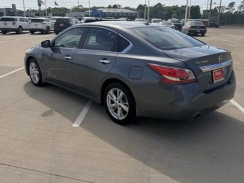 Used 2015 Nissan Altima 2.5 SL w/ Technology Package image 3