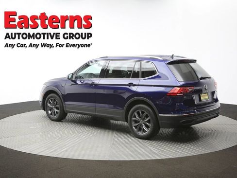 Used 2022 Volkswagen Tiguan SE image 61