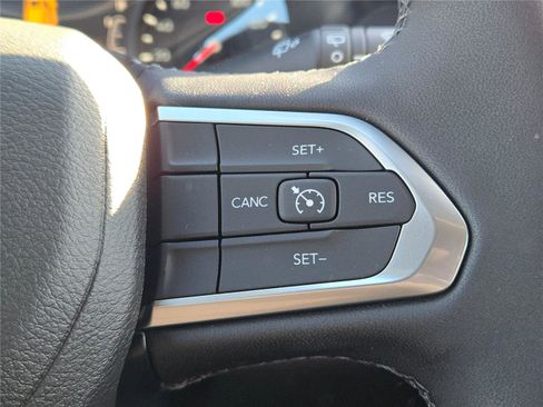 New 2026 Jeep Compass Latitude image 30