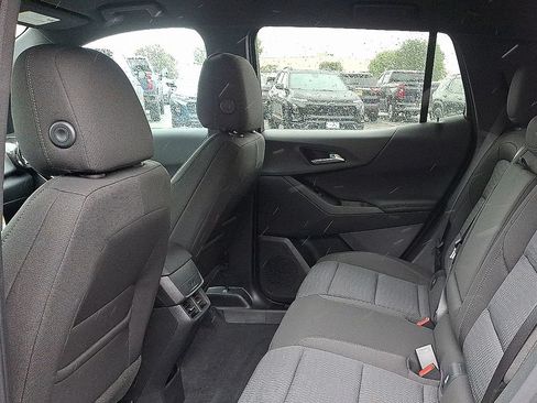New 2026 Chevrolet Equinox LT w/ Midnight Edition FWD image 6