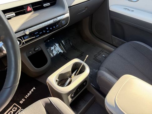 Used 2024 Hyundai Ioniq 5 SEL RWD image 13
