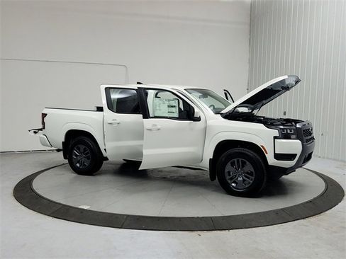 New 2026 Nissan Frontier SV w/ All-Weather Content Package image 9