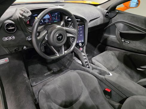 Used 2024 McLaren 750S image 7