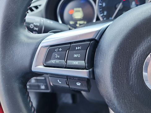 Used 2017 MAZDA MX-5 Miata RF Grand Touring image 16