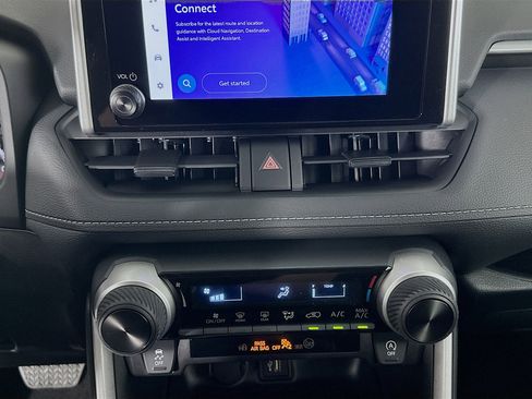 Used 2025 Toyota RAV4 LE image 23