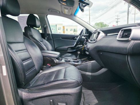 Used 2016 Kia Sorento EX FWD image 14