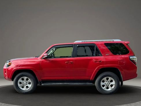 Used 2016 Toyota 4Runner SR5 Premium AWD/4WD image 11