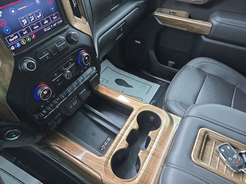 Used 2021 Chevrolet Silverado 2500 LTZ w/ Z71 Chrome Sport Edition image 29