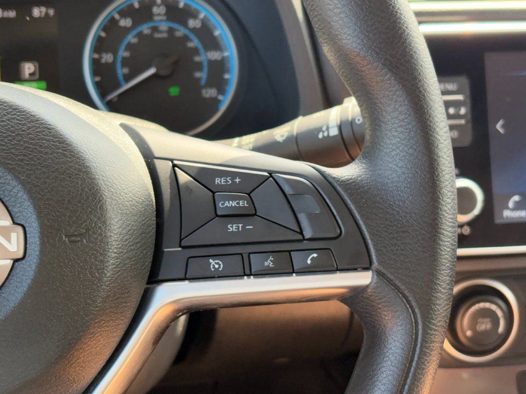 Used 2025 Nissan Leaf S FWD image 12