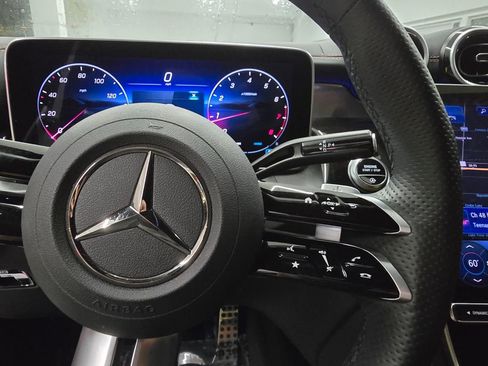 Used 2025 Mercedes-Benz GLC 300 4MATIC w/ AMG Line image 20