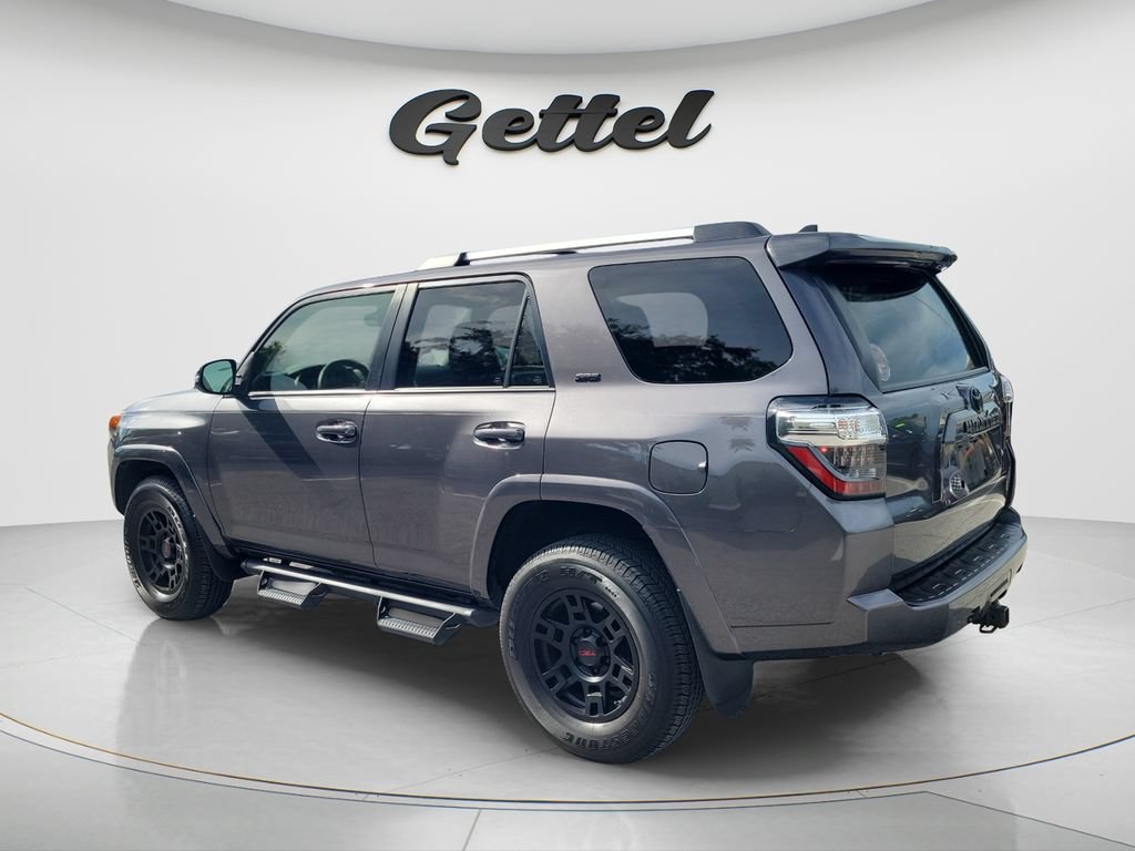 Used 2021 Toyota 4Runner SR5 Premium w/ Moonroof Package AWD/4WD image 7