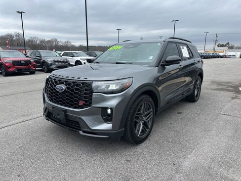 Certified 2025 Ford Explorer ST w/ Sun And Sound Package image 3