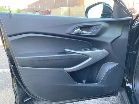 Used 2024 Chevrolet Trax LS w/ LS Convenience Package FWD image 19