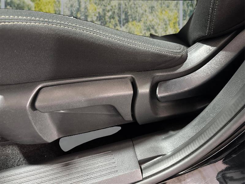 Used 2024 Nissan Rogue S AWD/4WD image 19