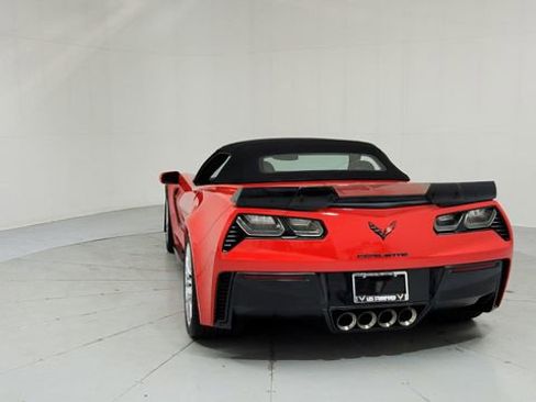 Certified 2016 Chevrolet Corvette Z06 w/ 3LZ Preferred Equipment Group image 4