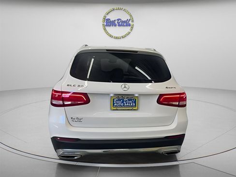 Used 2017 Mercedes-Benz GLC 300 4MATIC w/ Premium 1 Package image 4
