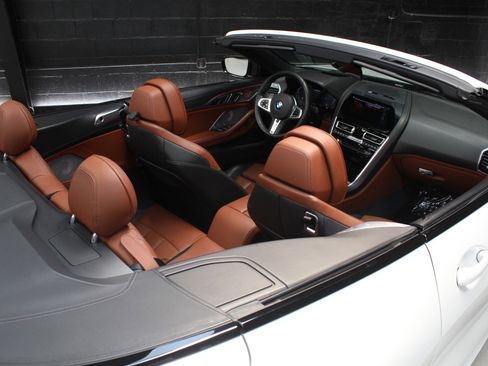 Used 2019 BMW M850i xDrive Convertible w/ M Carbon Exterior Package AWD/4WD image 47