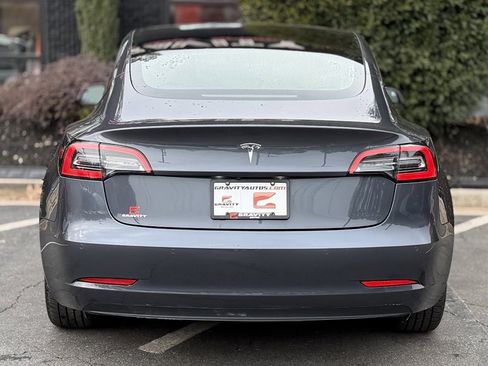 Used 2021 Tesla Model 3 Standard Range Plus image 14