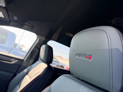 New 2026 GMC Acadia AT4 w/ Luxury Package AWD/4WD image 29