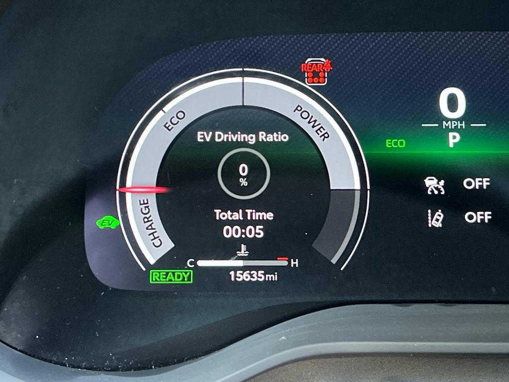 Used 2025 Toyota Sienna Platinum AWD/4WD image 15