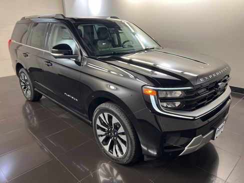 New 2026 Ford Expedition Platinum w/ Driver's Package image 1