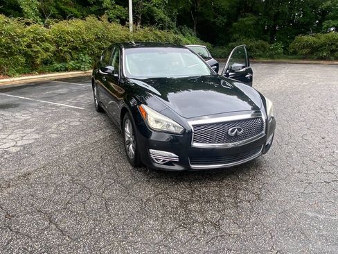 Used 2017 INFINITI Q70 3.7 RWD image 54