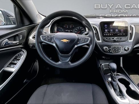 Used 2023 Chevrolet Malibu LT w/ Driver Confidence Package FWD image 5
