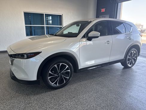 Used 2022 MAZDA CX-5 AWD 2.5 S w/ Premium Package image 1