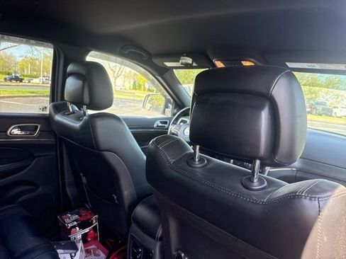 Used 2014 Jeep Grand Cherokee Limited image 13