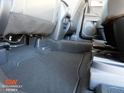 New 2026 Ford Explorer Active w/ Active Comfort Package image 13