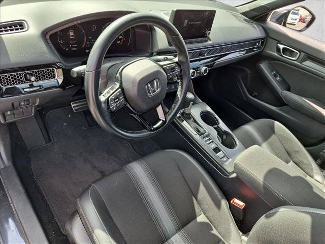 Used 2025 Honda Civic Sport image 9