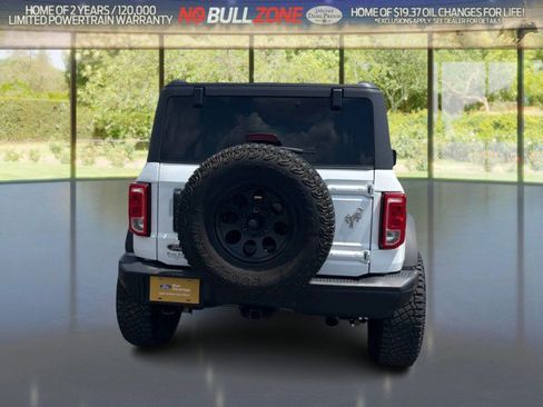 Certified 2023 Ford Bronco Black Diamond w/ Sasquatch Package AWD/4WD image 4