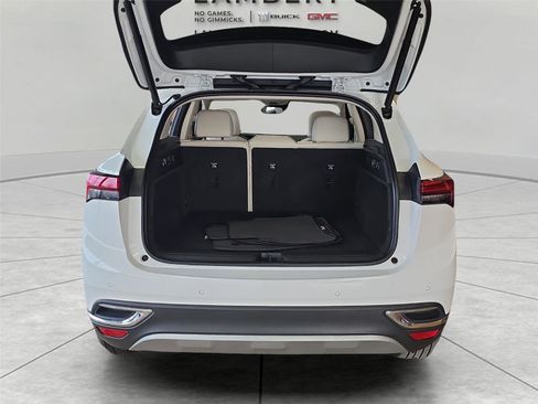 Used 2022 Buick Envision Essence w/ Safety Package image 29