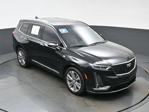 Used 2023 Cadillac XT6 Premium Luxury FWD image 40