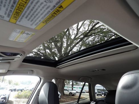 Used 2022 Subaru Outback Limited image 18