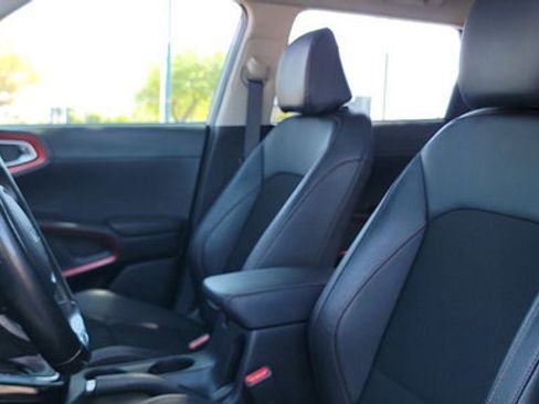 Used 2023 Kia Soul GT-Line FWD image 14