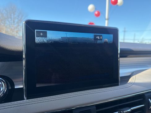 Used 2021 Lincoln Corsair FWD w/ Premium Package image 21