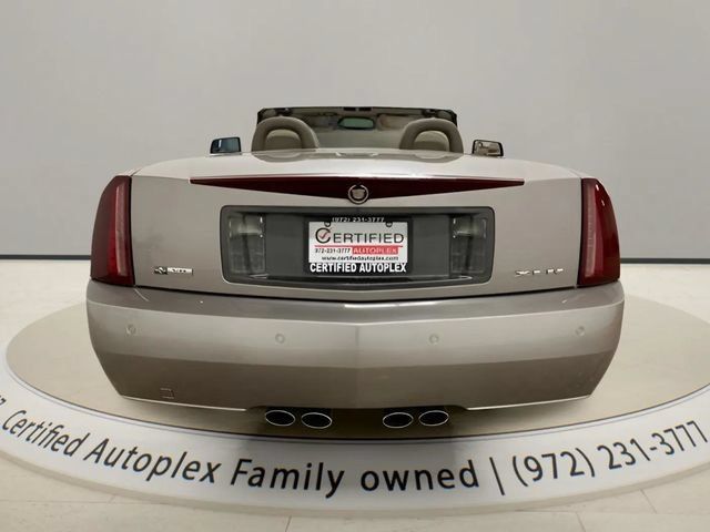 Used 2005 Cadillac XLR RWD image 7