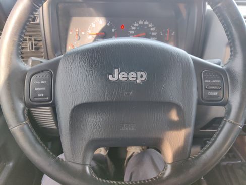 Used 2004 Jeep Wrangler X image 22
