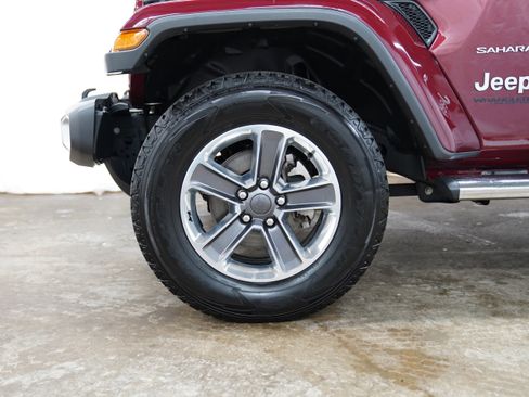 Used 2021 Jeep Wrangler Unlimited Sahara image 15