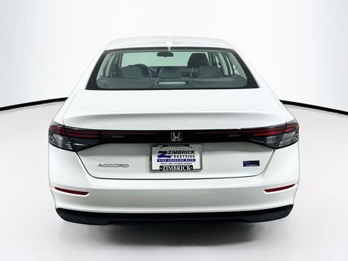 Used 2023 Honda Accord EX image 6
