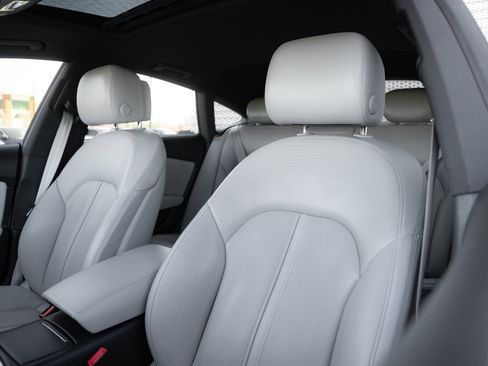 Used 2018 Audi S7 Prestige w/ Driver Assistance Package image 26