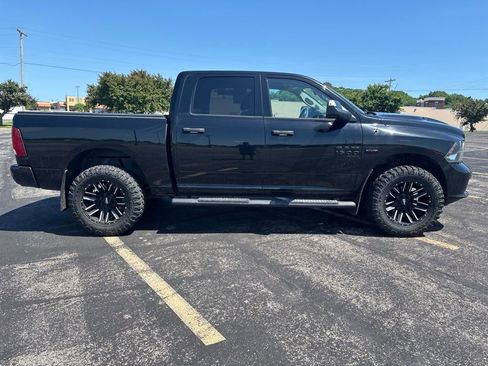 Used 2019 RAM 1500 Express w/ Wheel & Sound Group AWD/4WD image 4