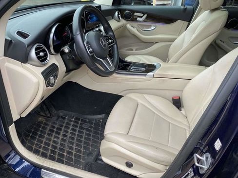 Used 2021 Mercedes-Benz GLC 300 image 11