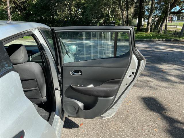 Used 2018 Nissan Leaf S w/ S Charge Package FWD image 16