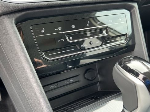 New 2025 Volkswagen Taos S image 17