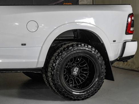 Used 2022 RAM 3500 Limited AWD/4WD image 14