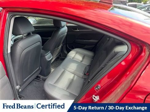 Used 2017 Hyundai Elantra Limited w/ Limited Tech Package 04 FWD image 8