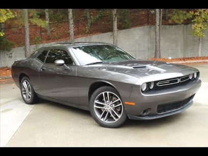 Used 2019 Dodge Challenger SXT w/ Cold Weather Group