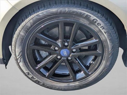 Used 2018 Ford Focus SE FWD image 22